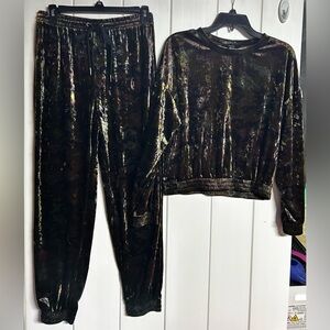 Forever 21 Women’s Loungewear Set